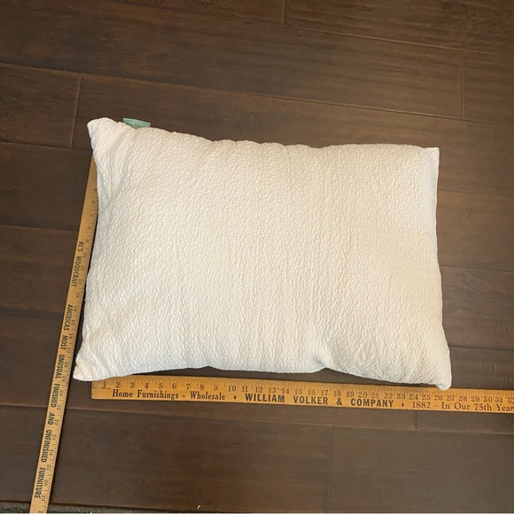 New with box Avacado Organic pillow size 19” * 29” - Picture 8 of 12